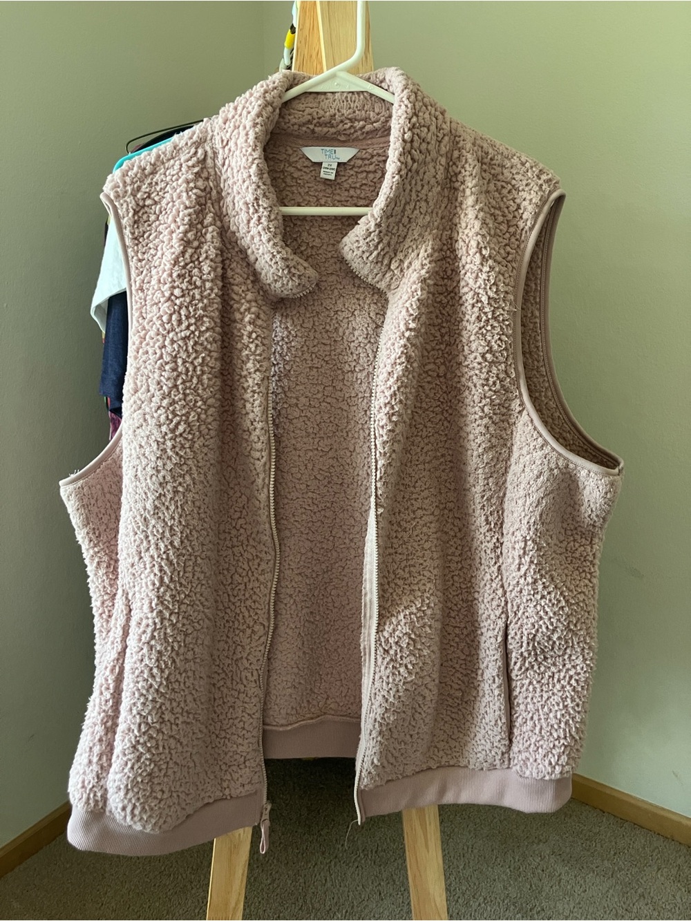 Time and Tru Blush Pink Sherpa Zip-Up Vest